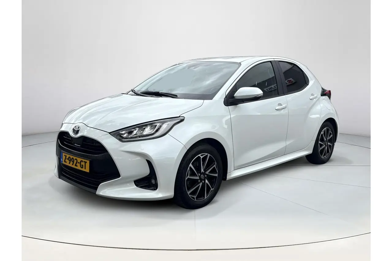 Toyota Yaris 1.5 Hybrid Dynamic 2022, foto 1