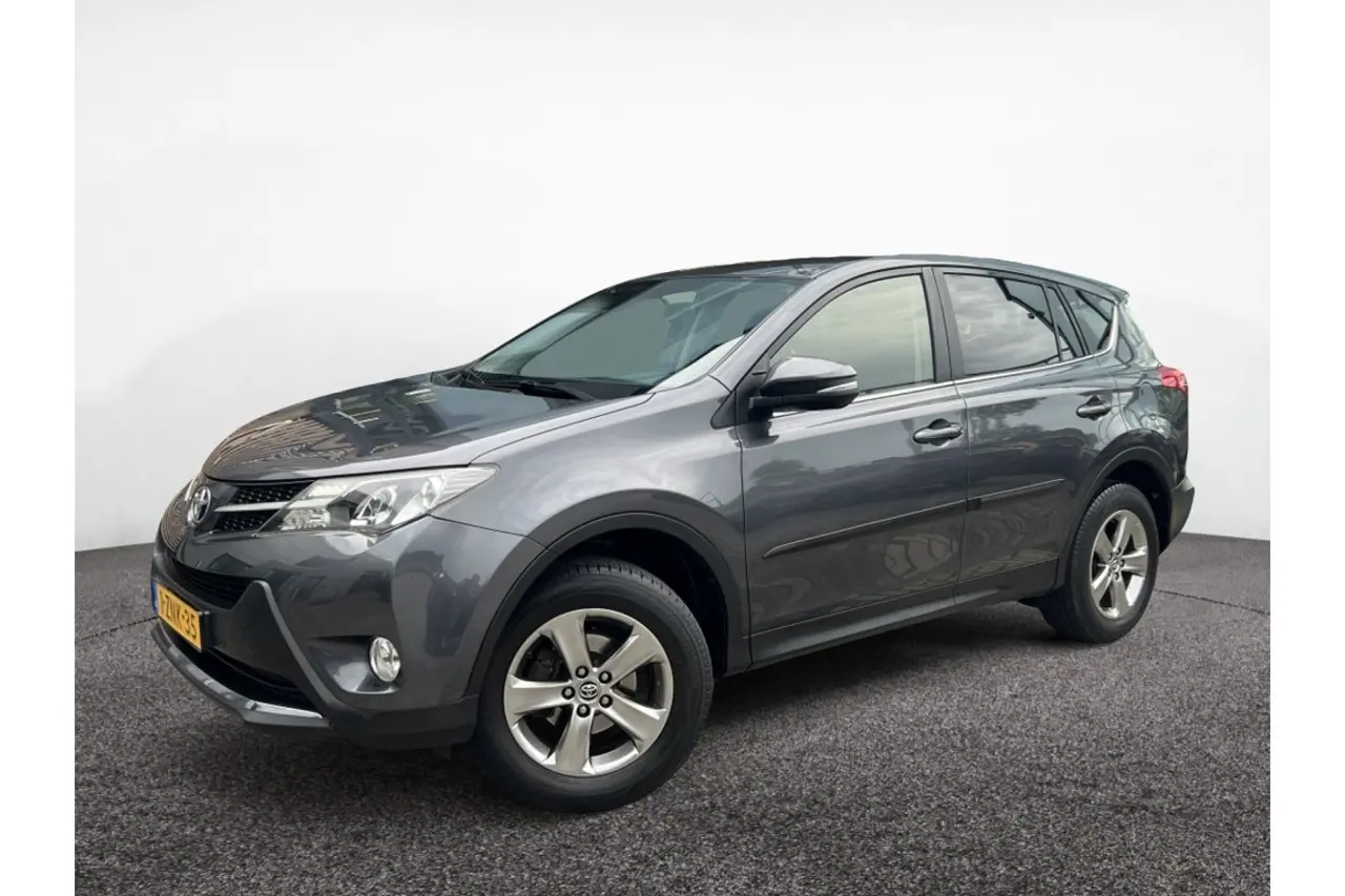 Toyota RAV4 2.0 Dyn. Limited 4WD 2015, foto 1