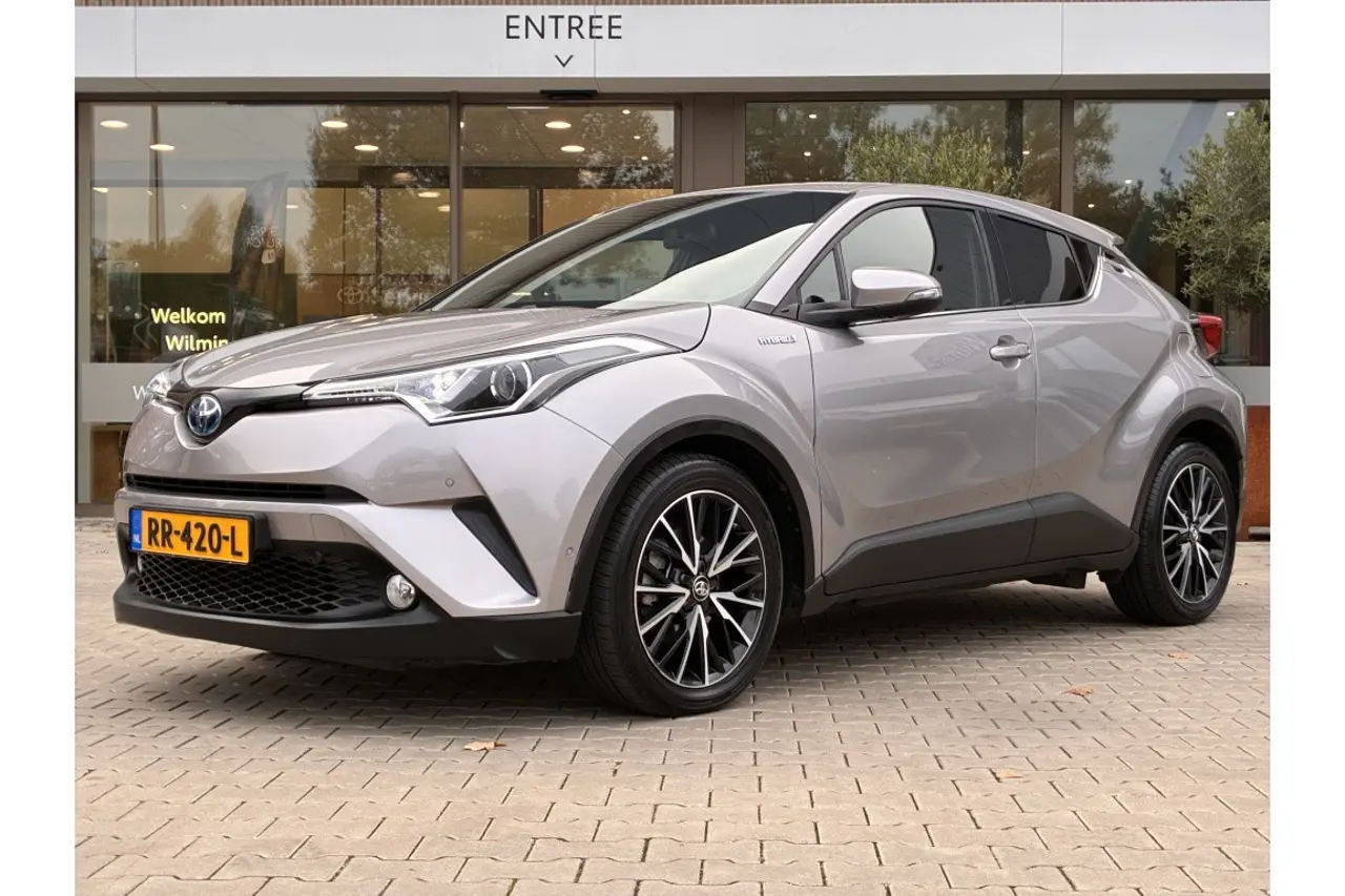 Toyota C-HR 1.8 Hybrid Dynamic 2018, photo 1