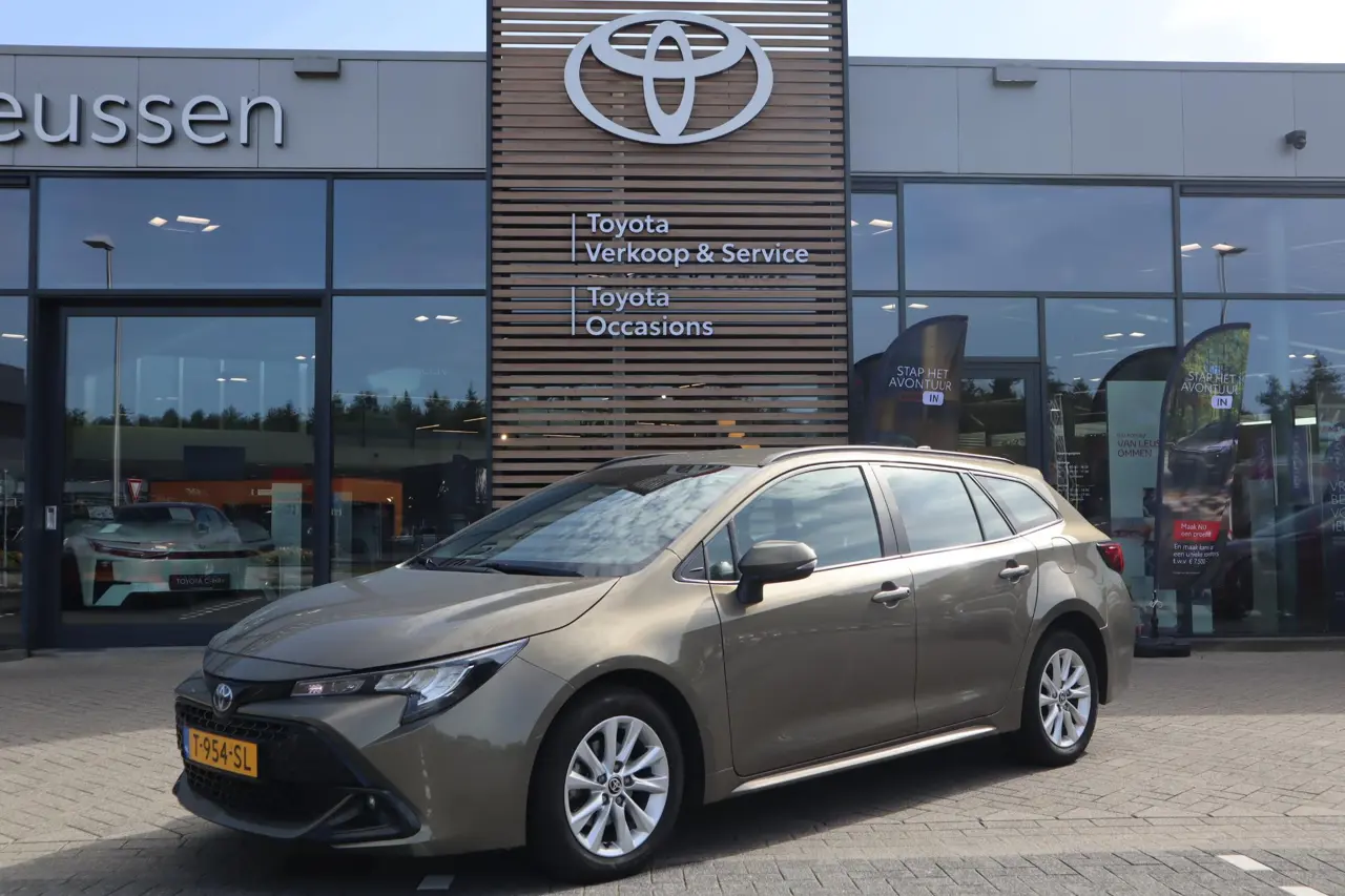 Toyota Corolla Touring Sports Hybrid 140 Active 2023, foto 1