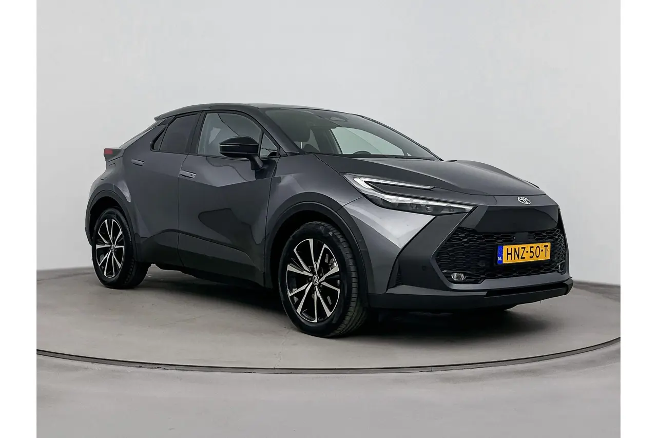 Toyota C-HR 2.0 Plug-In Hybrid 220 First Edition 2025, photo 1