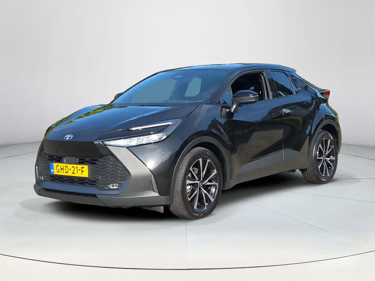 Toyota C-HR 1.8 Hybrid 140 Dynamic 2024, foto 1