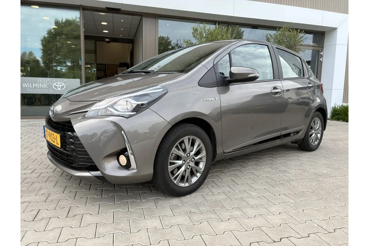 Toyota Yaris 1.5 Hybride Design Sp. 2018, foto 1