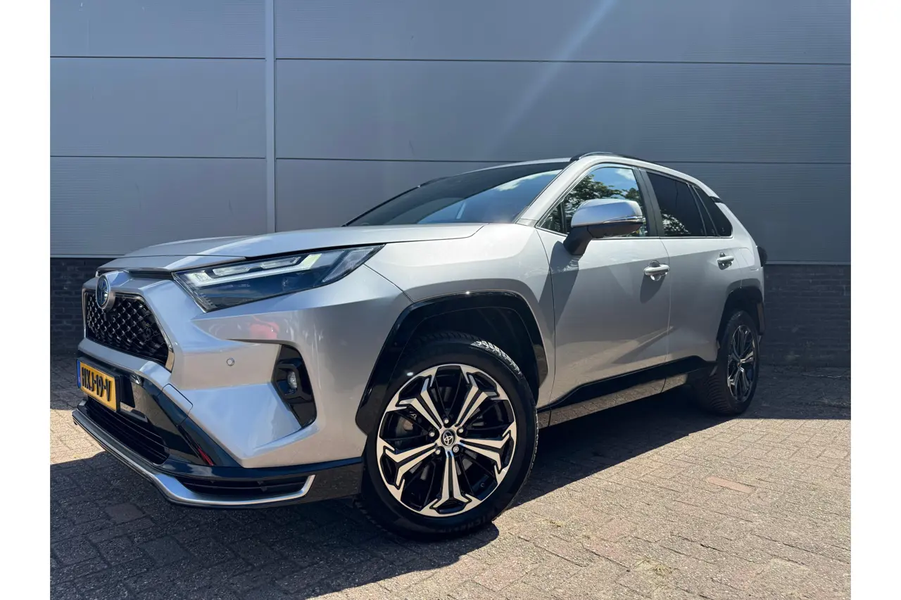 Toyota RAV4 2.5 Plug-In Hybrid AWD Limited Edition Met Alarm Klasse 3 2025, foto 1