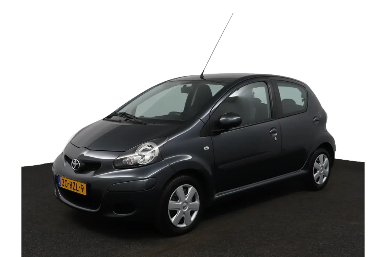 Toyota Aygo 1.0-12V Comfort Navigator 2011, foto 1