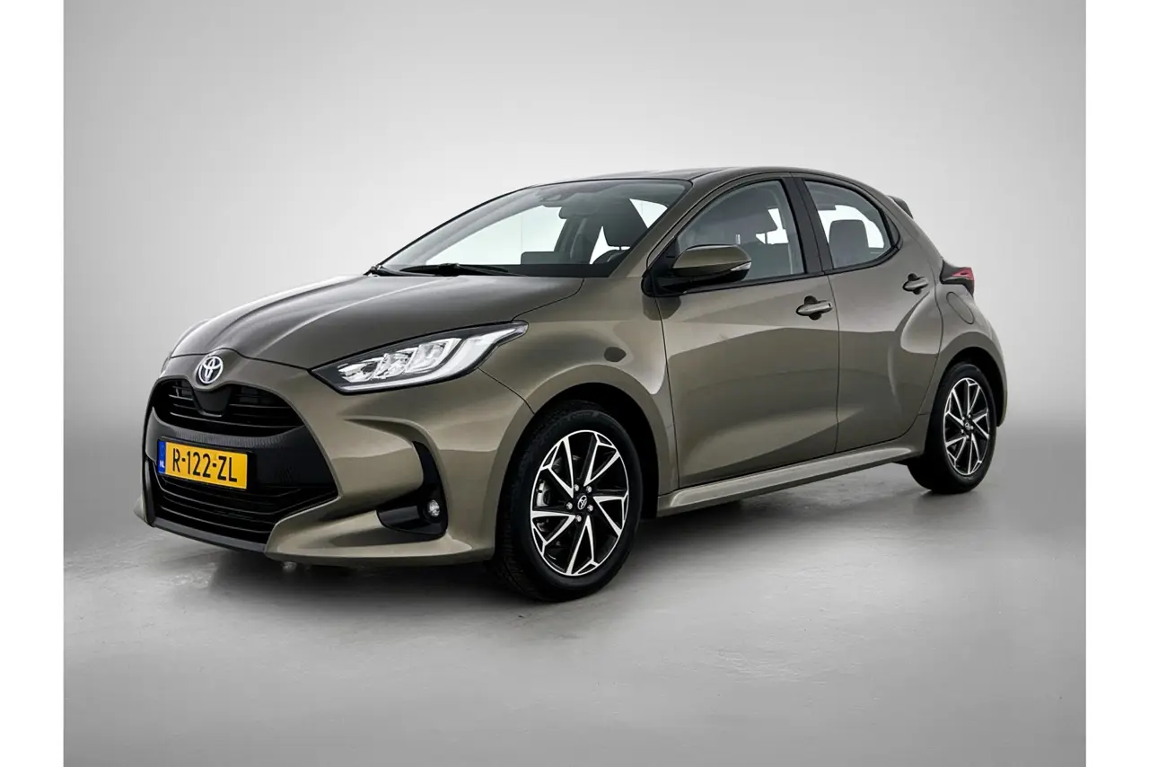 Toyota Yaris 1.5 Hybrid Dynamic 2023, foto 1