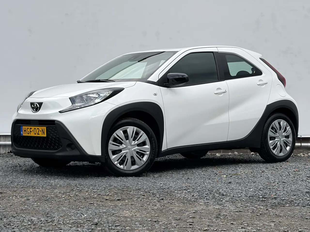 Toyota Aygo X 1.0 VVT-i S-CVT Play 2025, foto 1