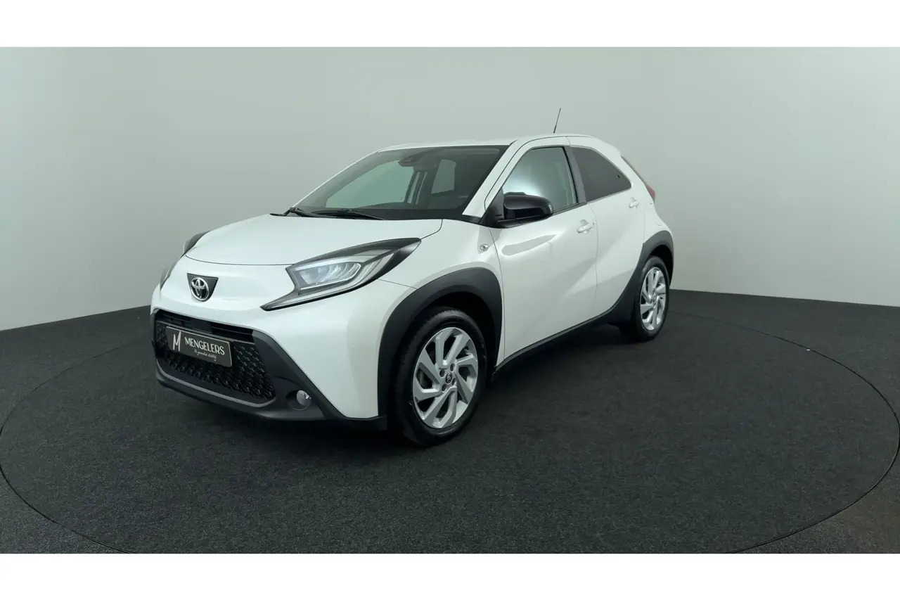 Toyota Aygo X 1.0 VVT-i S-CVT First 2023, photo 1