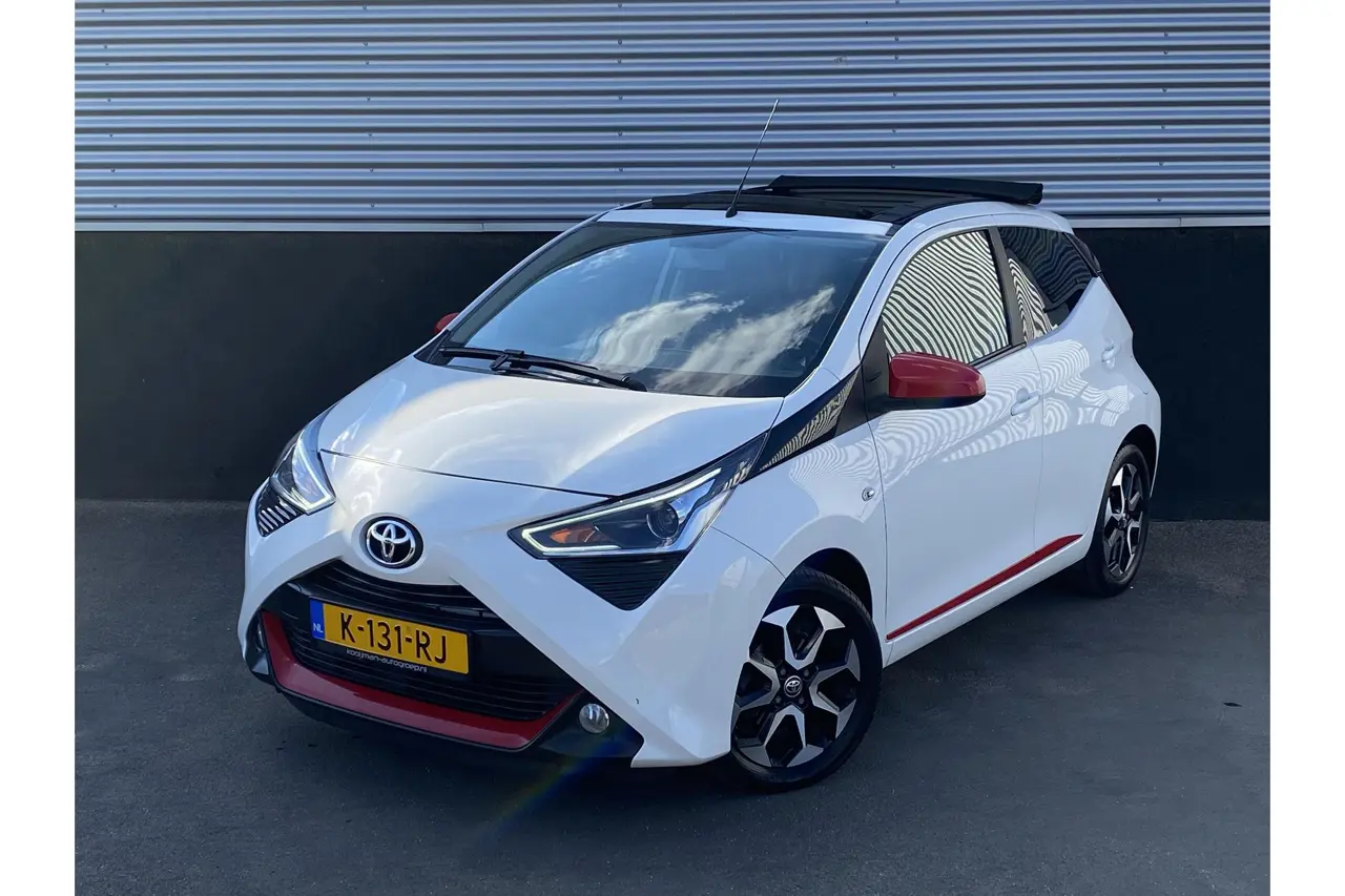 Toyota Aygo 1.0 VVT-i X-Joy Cabrio 2021, foto 1
