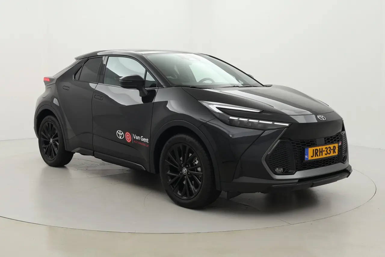 Toyota C-HR 2.0 Plug-In Hybrid 220 Black Edition 2026, foto 1