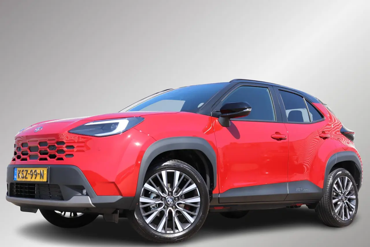 Toyota Yaris Cross 1.5 Hybrid 130 Executive, 2026, foto 1