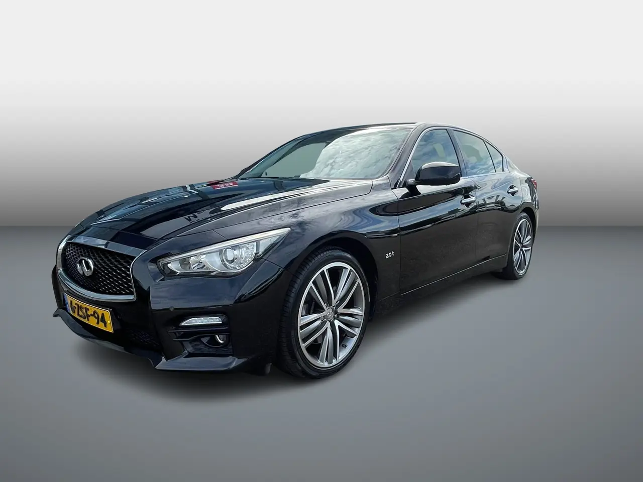 Infiniti Q50 2.0T Performance Automaat 2015, foto 1