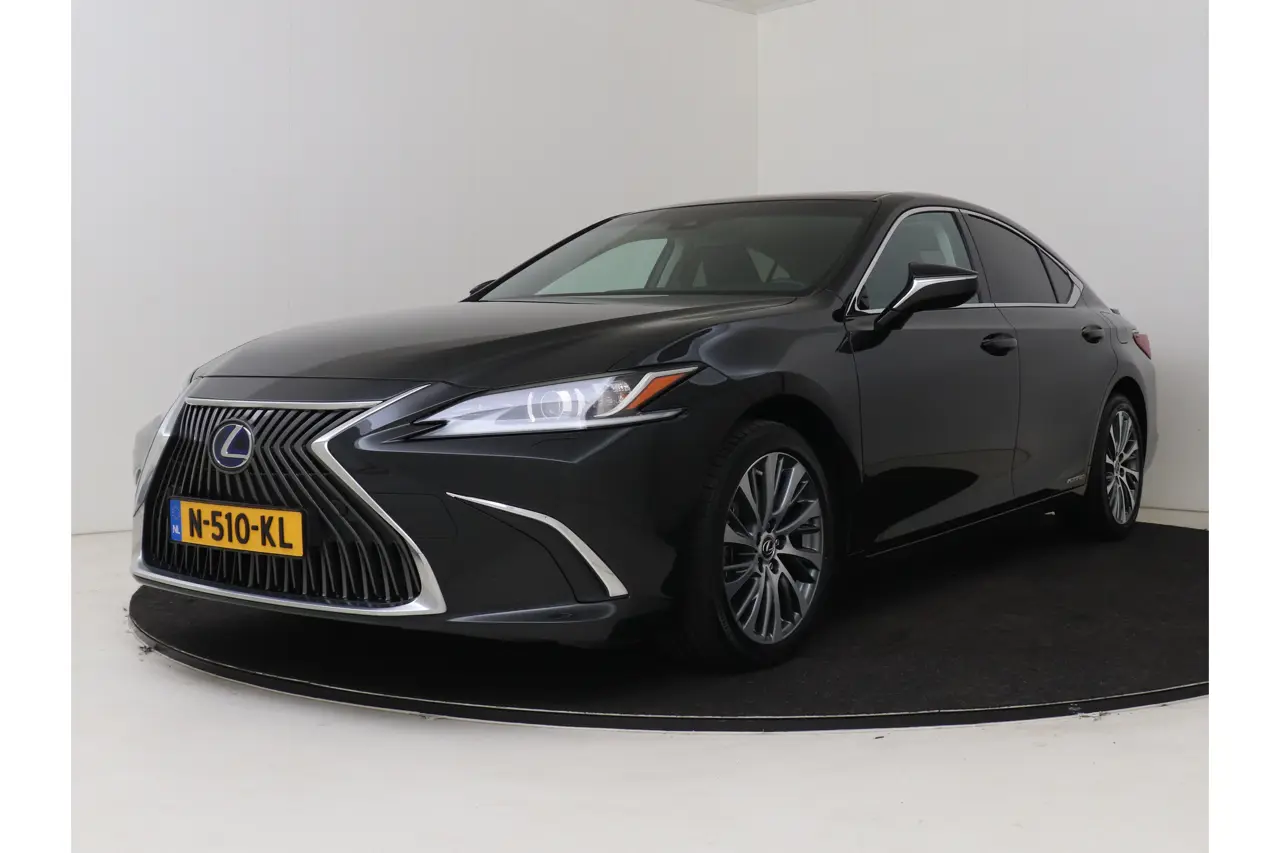 Lexus ES 300H Preference Line 2021, foto 1
