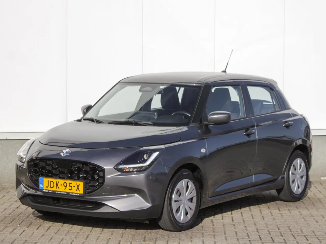 Suzuki Swift 1.2 Comfort Smart Hybrid 2025, foto 1