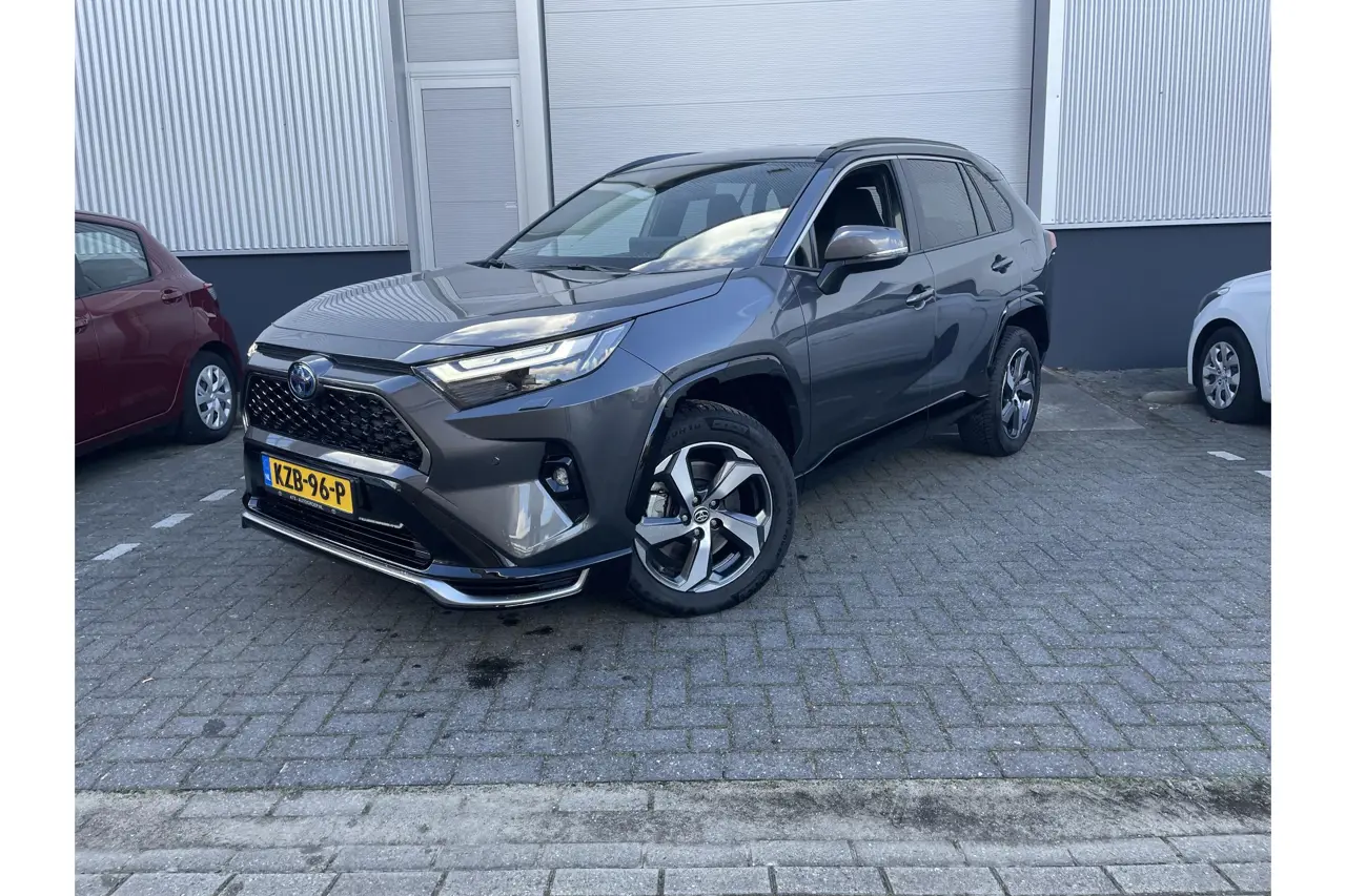 Toyota RAV4 2.5 Plug-In Hybrid AWD Style Special 2025, foto 1