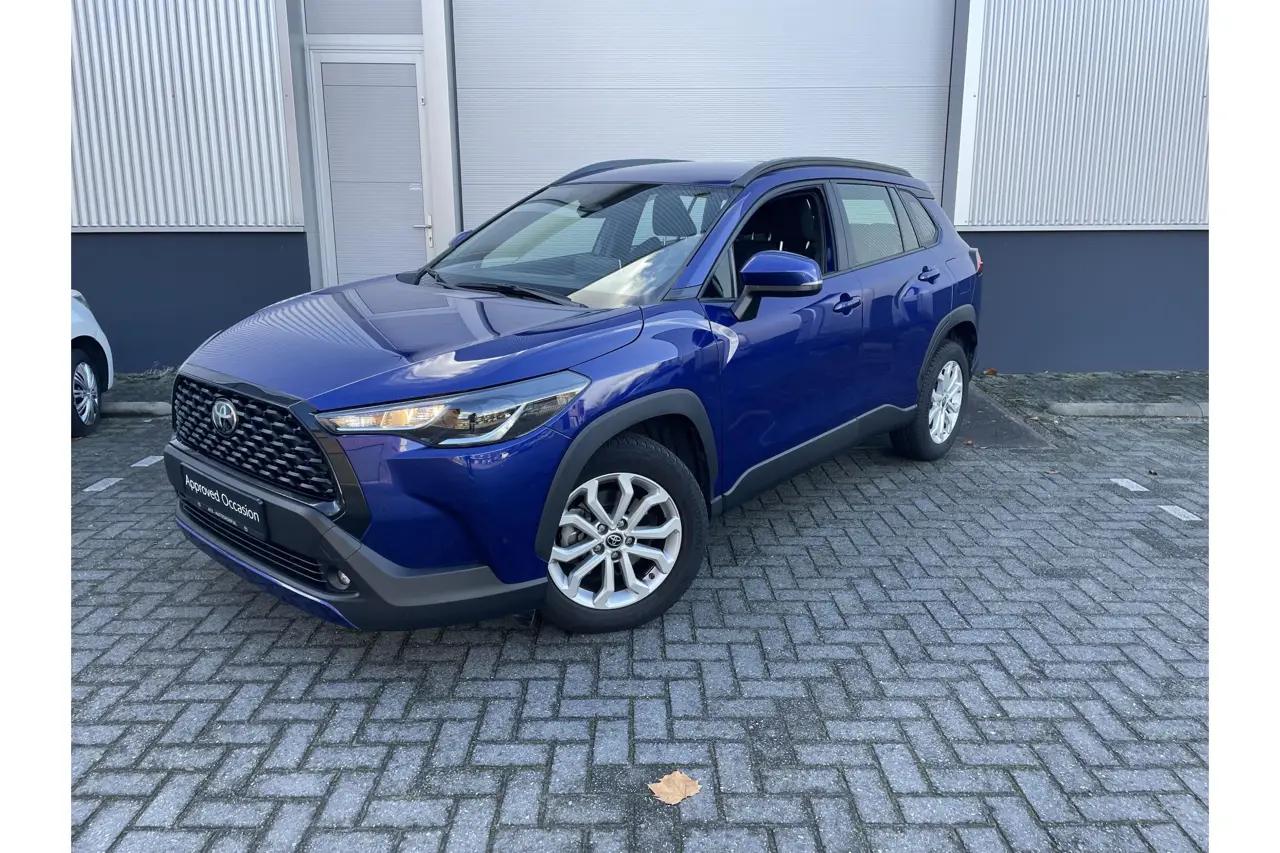 Toyota Corolla Cross Hybrid 140 Business 2024, foto 1