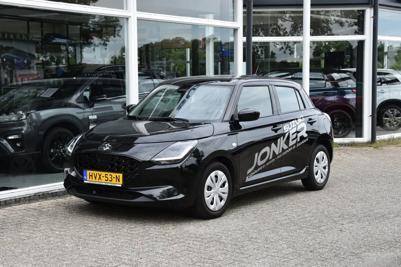 Suzuki Swift 1.2  Comfort Smart Hybrid 2025, foto 1