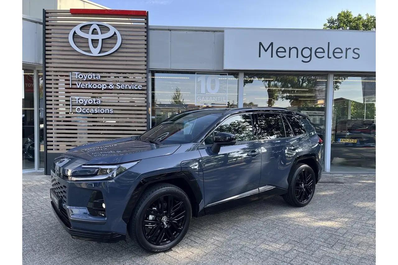 Toyota RAV4 2.5 Plug-In Hybrid AWD 300 First Edition 2026, foto 1