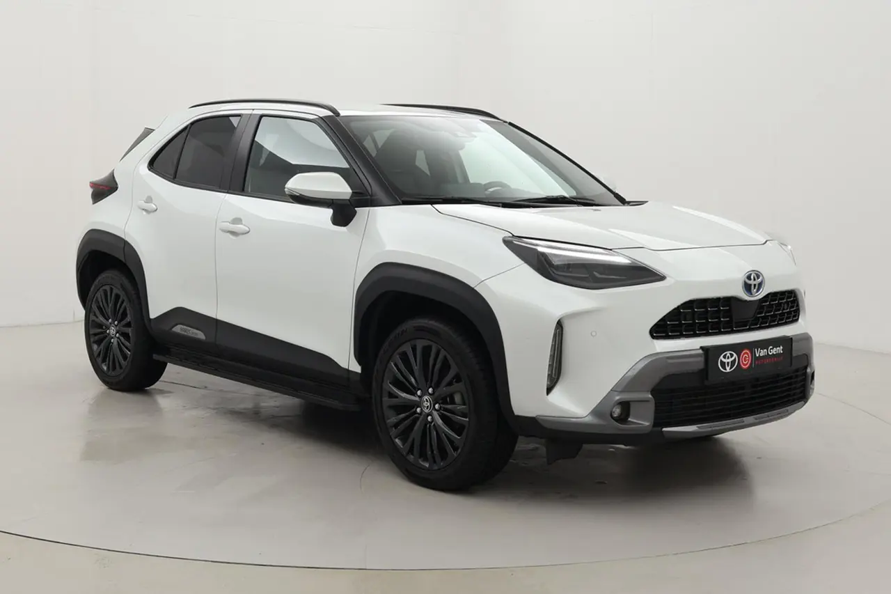 Toyota Yaris Cross 1.5 Hybrid AWD Adventure 2024, foto 1