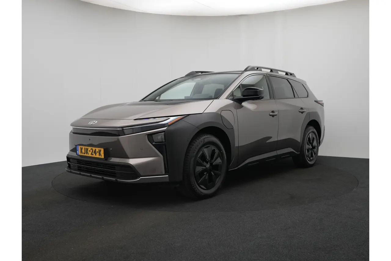 Toyota bZ4X Executive AWD 75 kWh 2026, foto 1