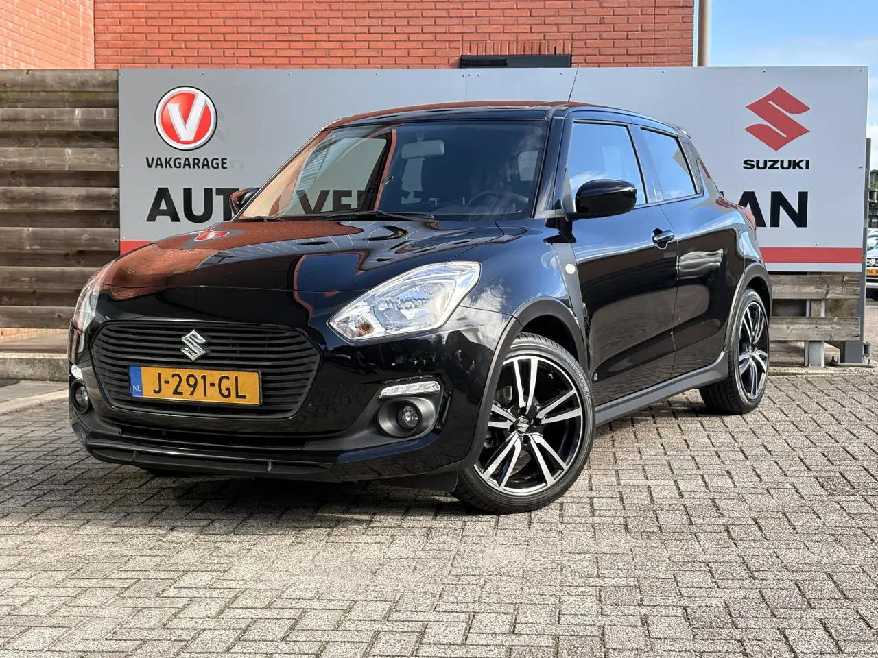 Suzuki Swift 1.2 Sportline Smart Hybrid 2020, foto 1