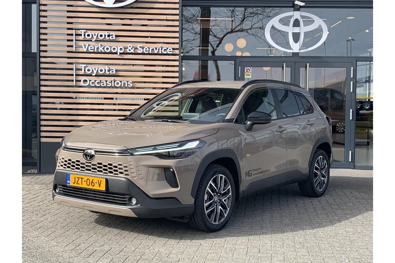 Toyota Corolla Cross Hybrid 140 Dynamic 2026, foto 1