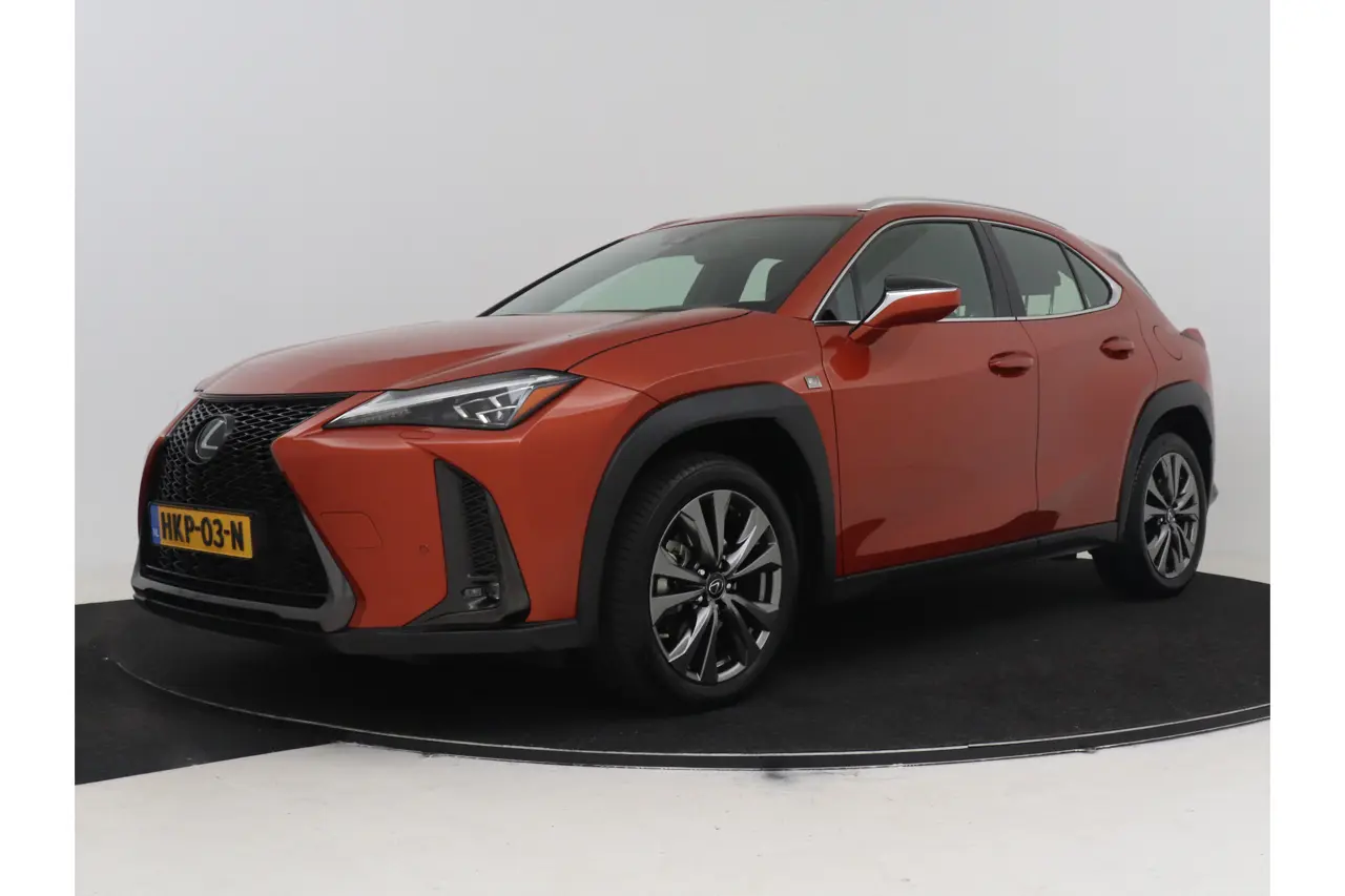 Lexus UX 250H F Sport Line 2025, foto 1