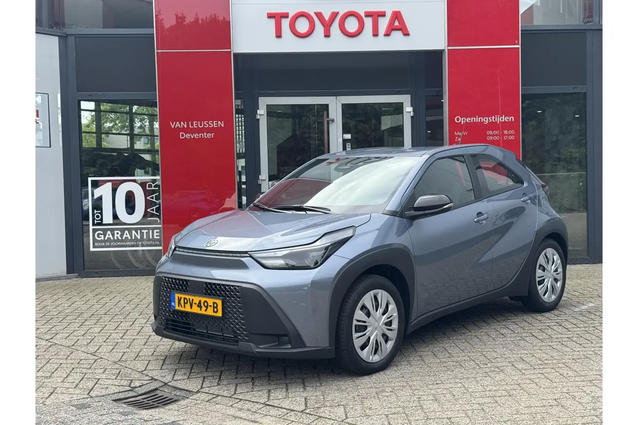 Toyota Aygo X Hybrid 115 Play 2026, foto 1