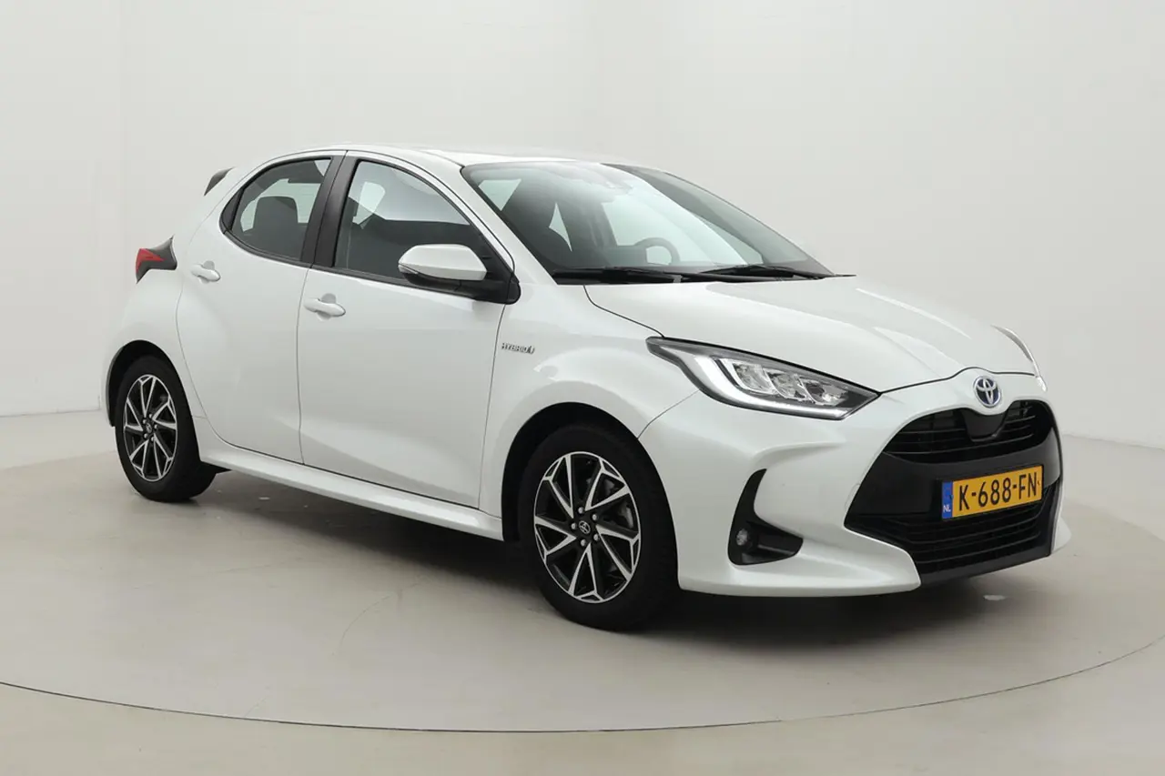 Toyota Yaris 1.5 Hybrid Dynamic 2020, foto 1