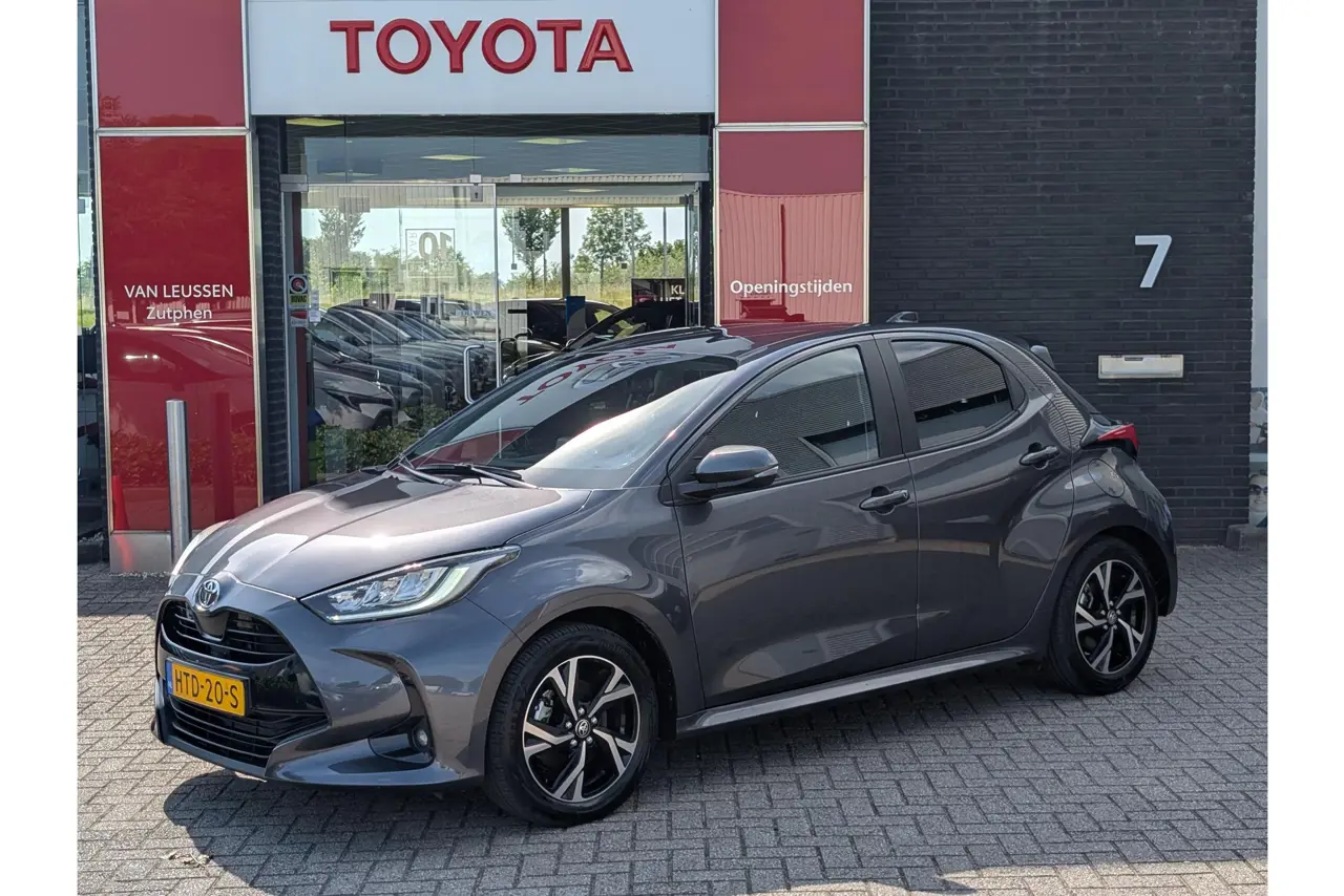 Toyota Yaris 1.5 Hybrid 115 Dynamic 2025, foto 1