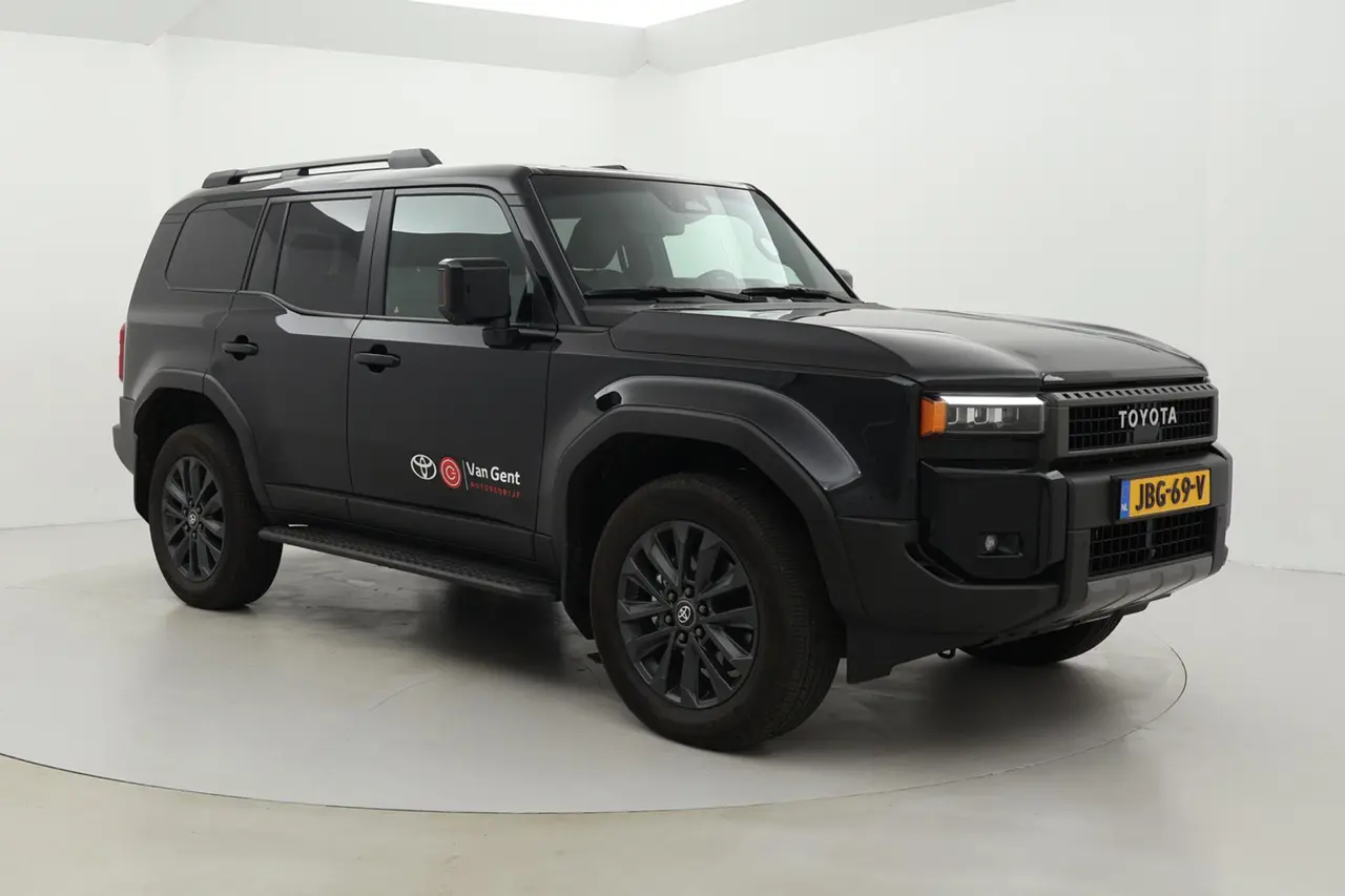 Toyota Land Cruiser 2.8 D-4D Professional 2024, foto 1