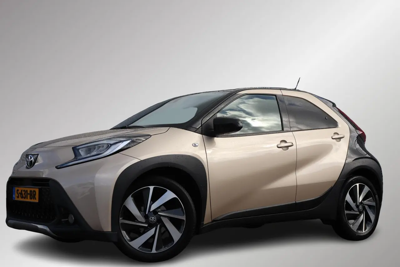 Toyota Aygo X 1.0 VVT-i S-CVT Envy, 2023, foto 1