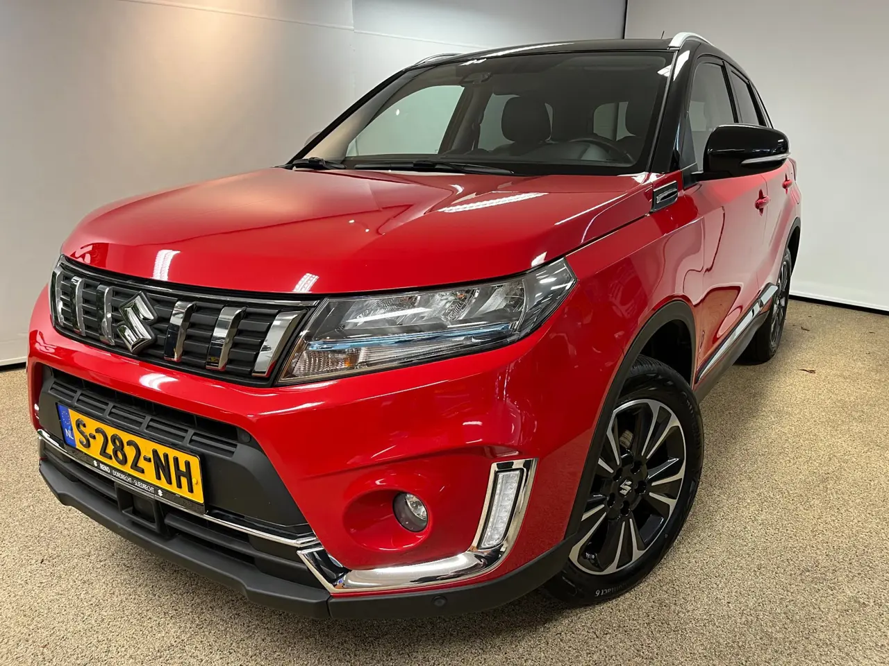 Suzuki Vitara 1.4 Boosterjet Style Smart Hybrid 2023, photo 1