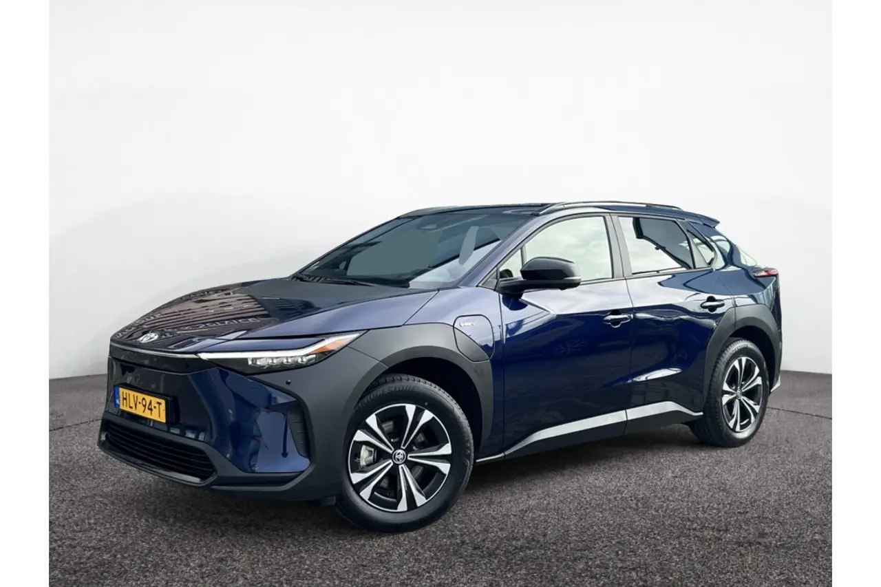 Toyota bZ4X Dynamic 71 kWh 2025, foto 1
