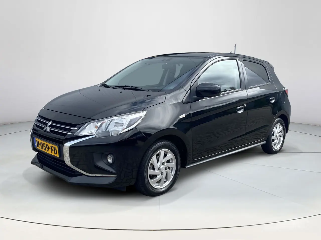 Mitsubishi Space Star 1.2 Intense 2021, foto 1