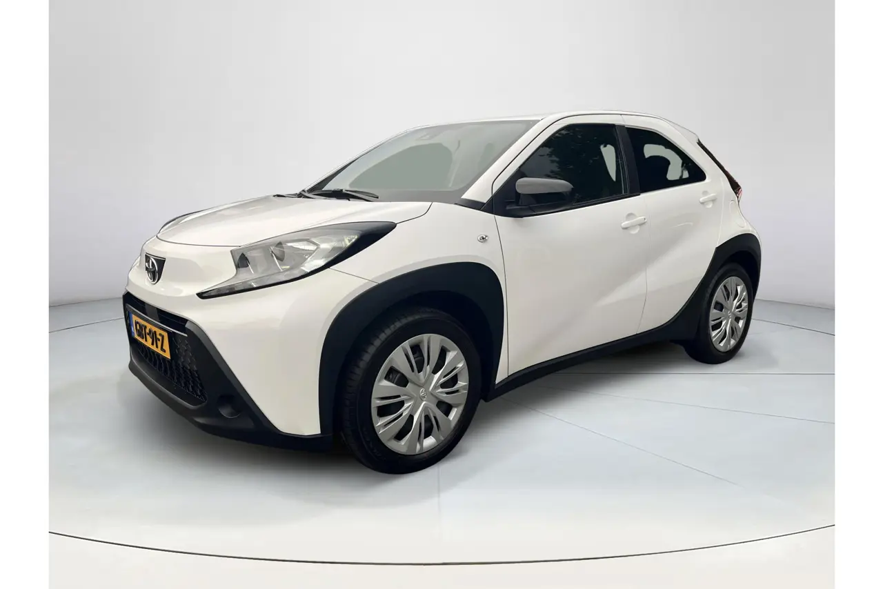 Toyota Aygo X 1.0 VVT-i S-CVT Play 2024, foto 1