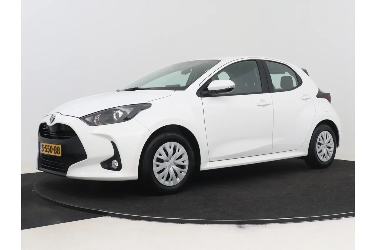 Toyota Yaris 1.5 Hybrid Active 2022, foto 1