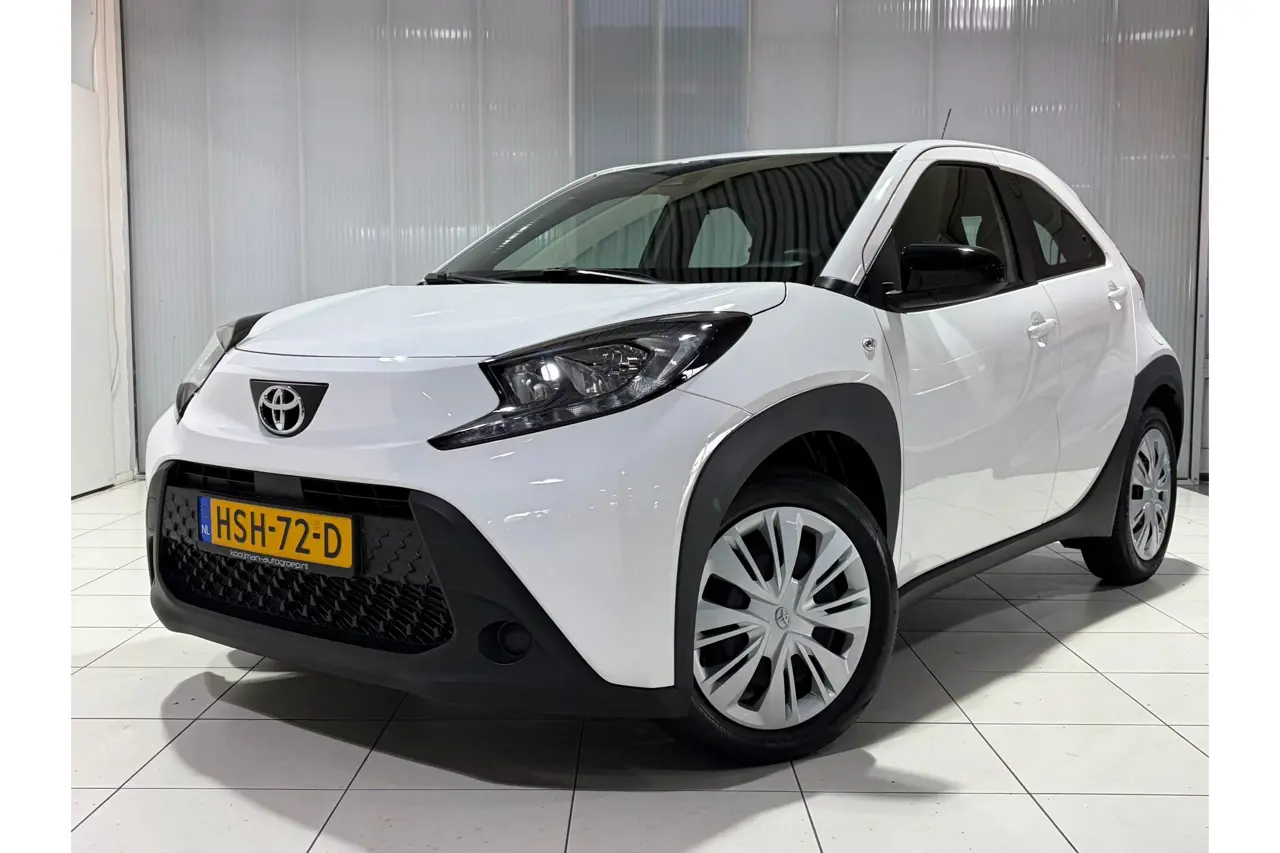 Toyota Aygo X 1.0 VVT-i MT Play 2025, foto 1