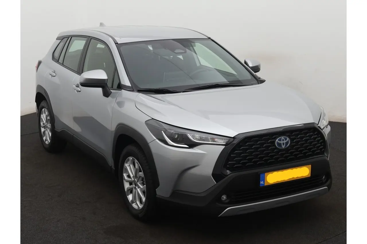 Toyota Corolla Cross Hybrid 140 Active 2025, foto 1