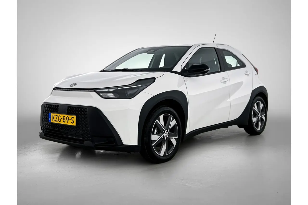 Toyota Aygo X Hybrid 115 Play 2026, foto 1