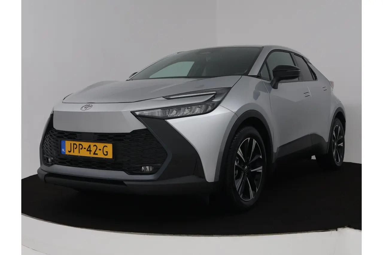 Toyota C-HR 1.8 Hybrid 140 Dynamic 2025, foto 1