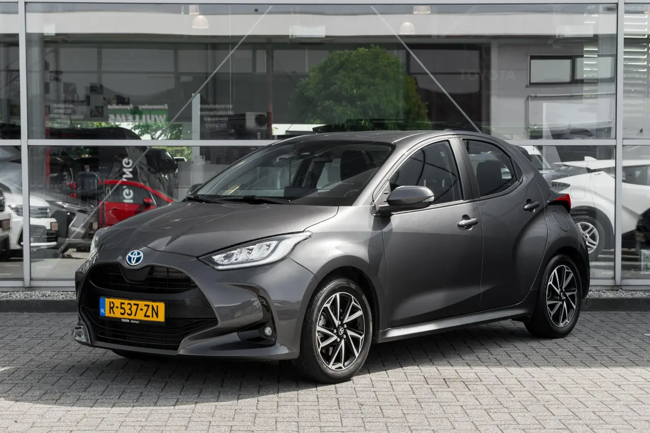 Toyota Yaris 1.5 Hybrid Dynamic 2022, foto 1