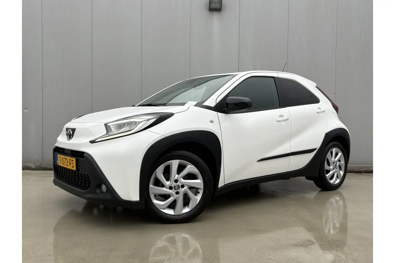Toyota Aygo X 1.0 VVT-i Mt First 2023, foto 1