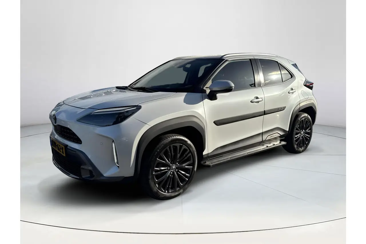 Toyota Yaris Cross 1.5 Hybrid Adventure 4WD 2022, foto 1