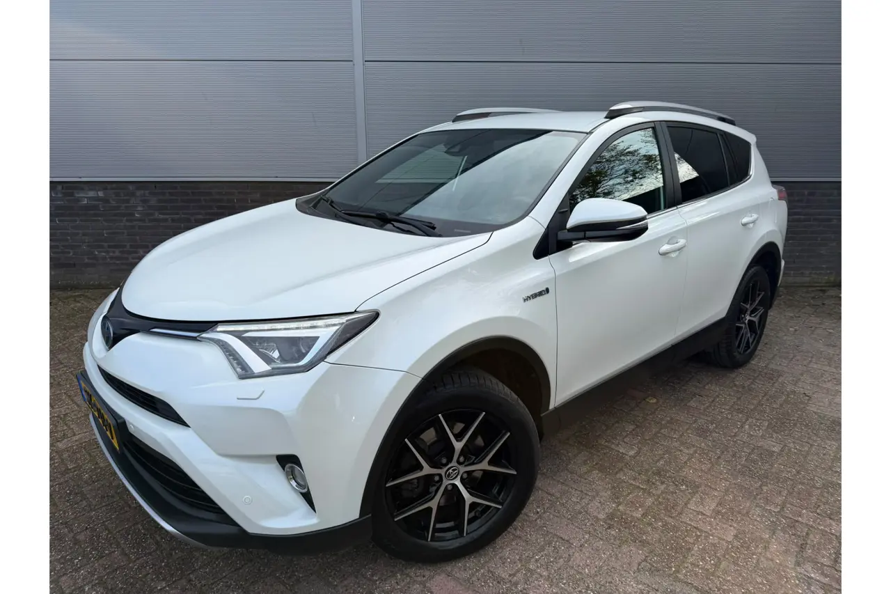 Toyota RAV4 2.5 Hybrid AWD Style Met Trekhaak 1650 Trekgewicht 2017, foto 1