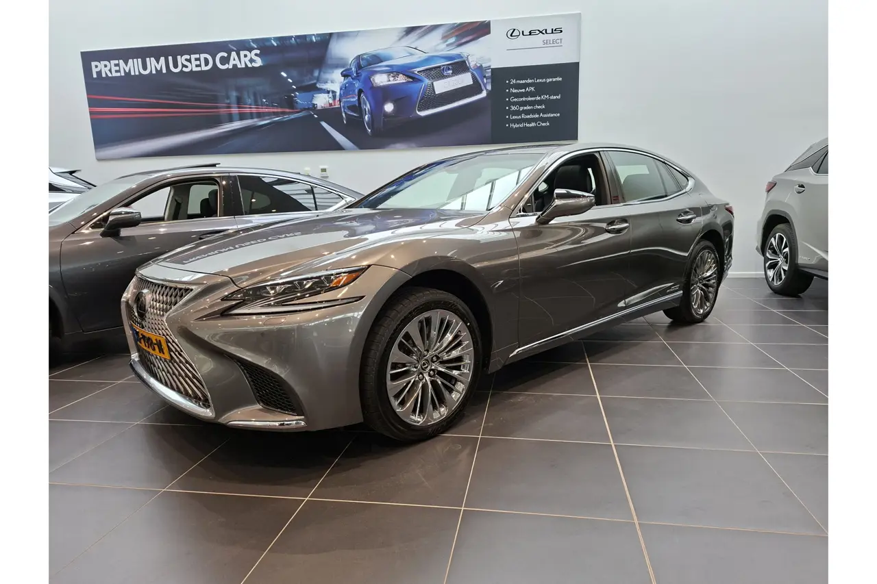 Lexus LS 500H AWD Executive Line 2019, foto 1