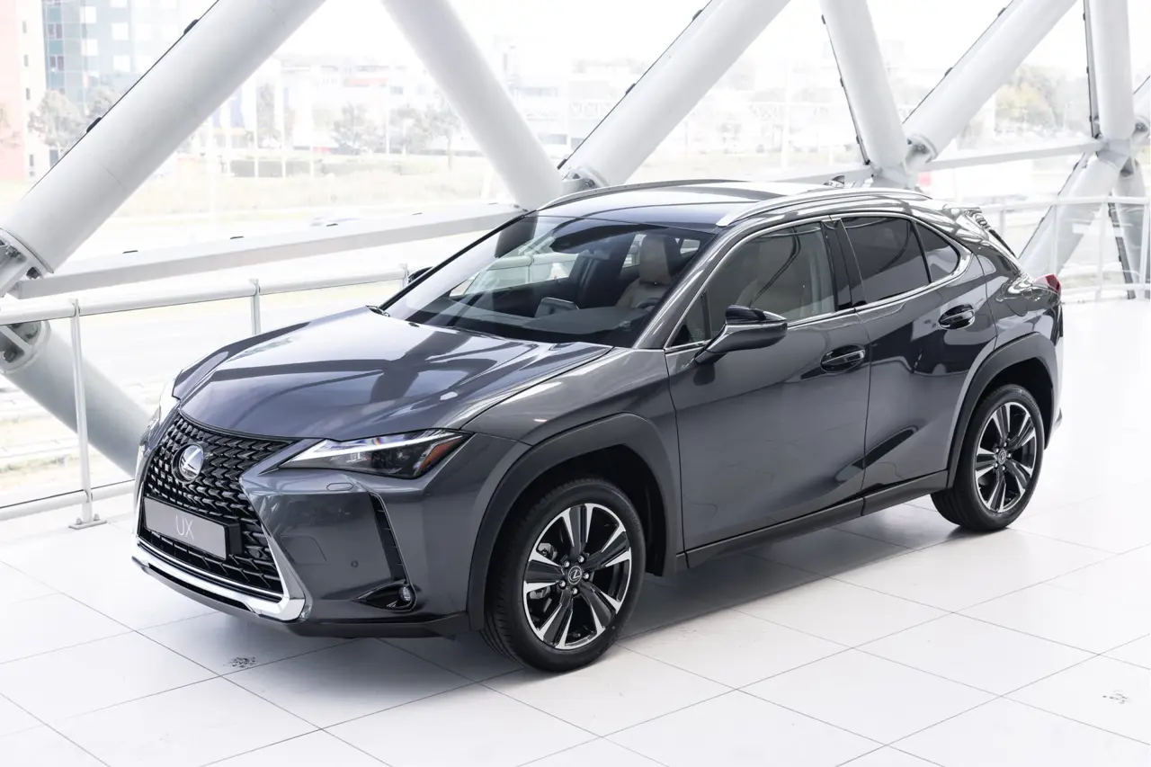 Lexus UX 250h Business Line 2024, foto 1