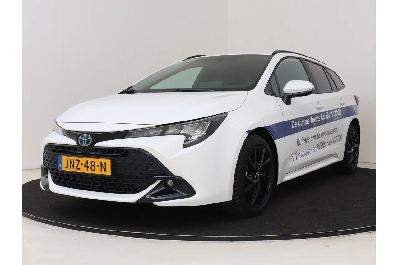 Toyota Corolla Touring Sports Hybrid 140 Active Cargo Edition 2025, photo 1