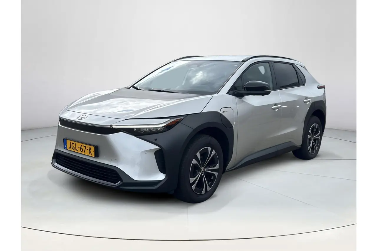 Toyota bZ4X Dynamic 71 kWh 2025, photo 1
