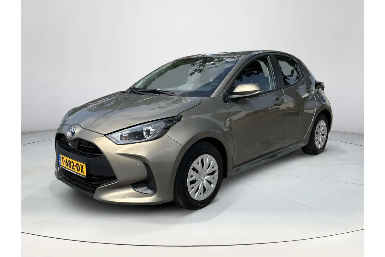 Toyota Yaris 1.5 Hybrid Active 2023, foto 1